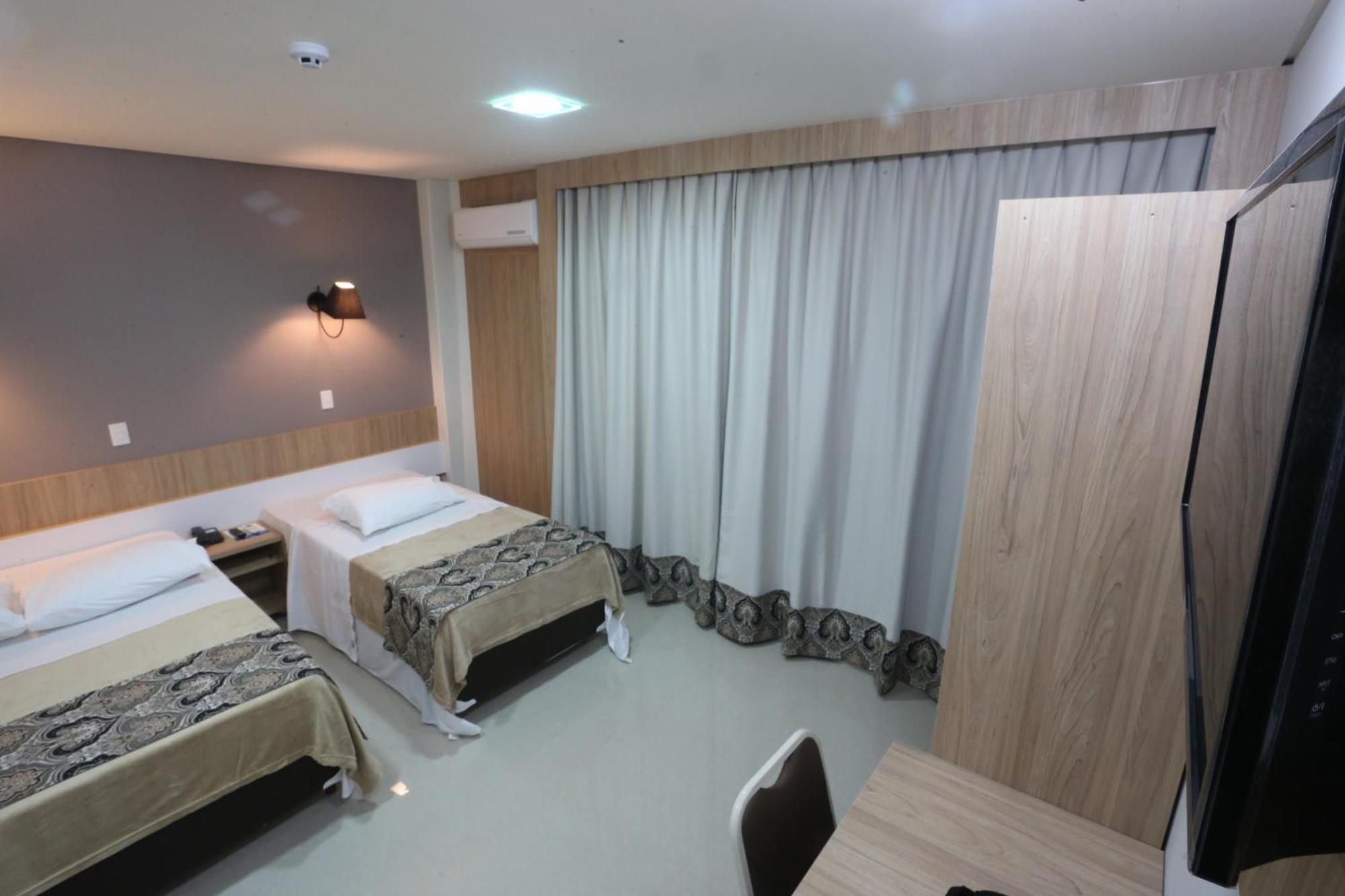 Hotel Plaza Cascavel Habitación foto