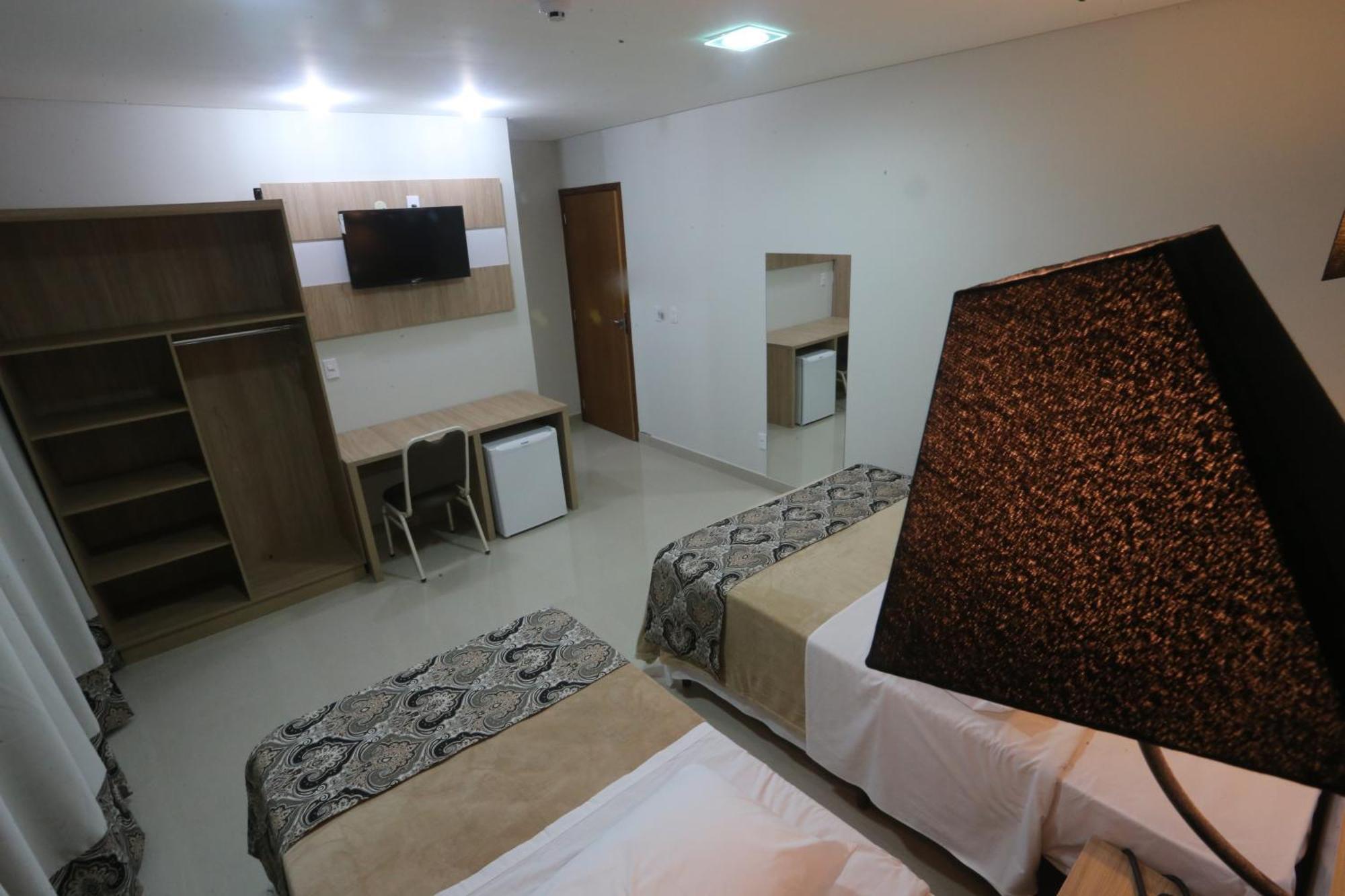 Hotel Plaza Cascavel Habitación foto